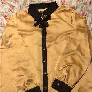 NEW Gold and black blouse